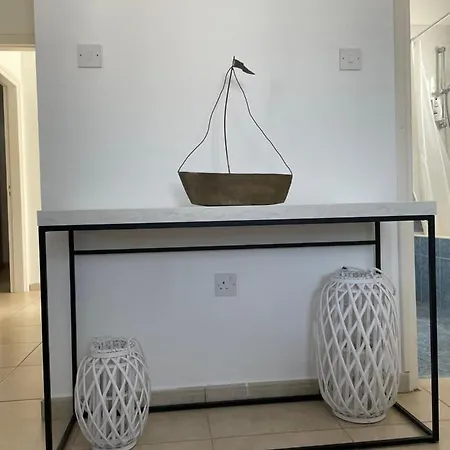 Sol Y Mar Malama * Paralimni