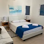 Sol Y Mar Malama