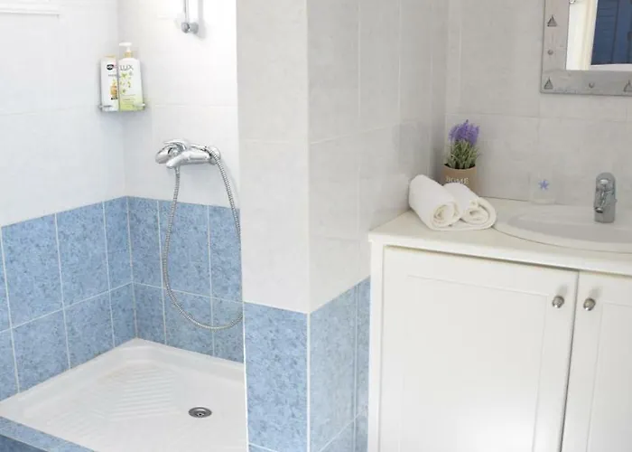 Sol Y Mar Malama Paralimni